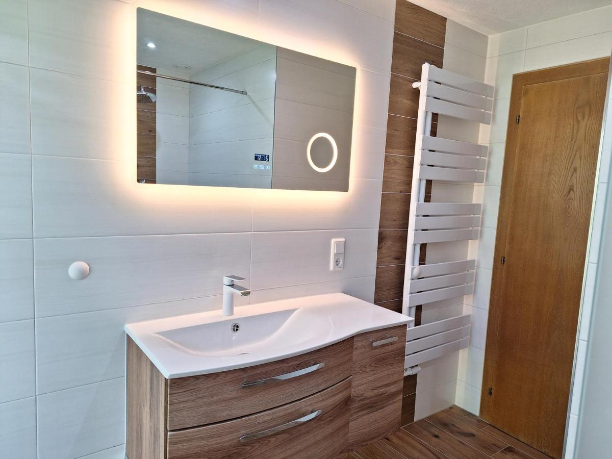 Amelie -1- Mit Wallbox Fuer Ihr E-auto Apartment